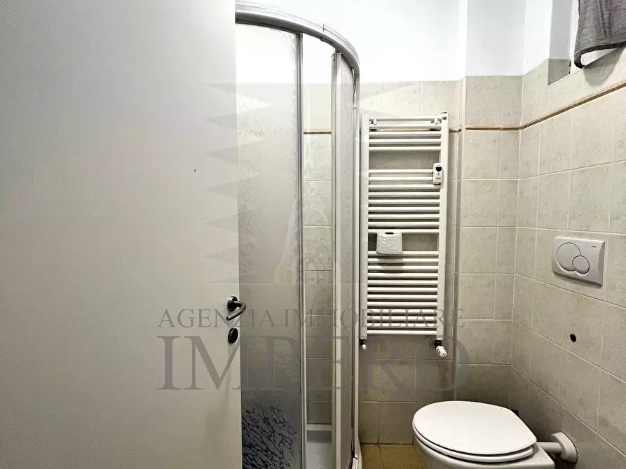 Immagine 11 di Bilocale in vendita  in Via degli Amici 19 a Bordighera