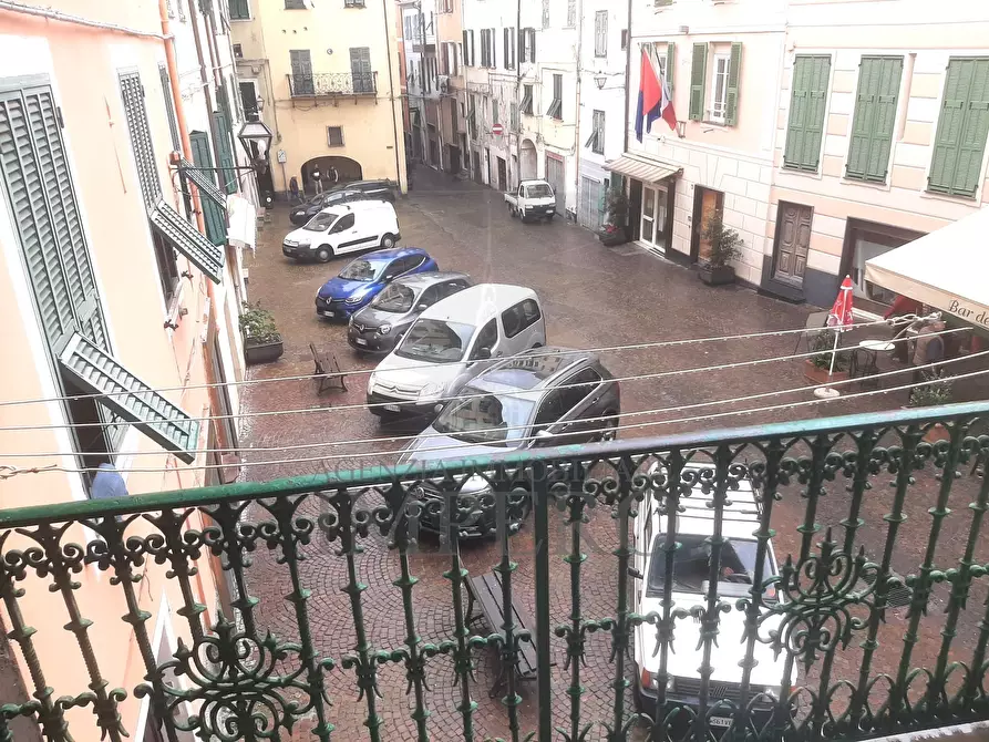 Immagine 5 di Trilocale in vendita  in Piazza Giuseppe Garibaldi a Camporosso