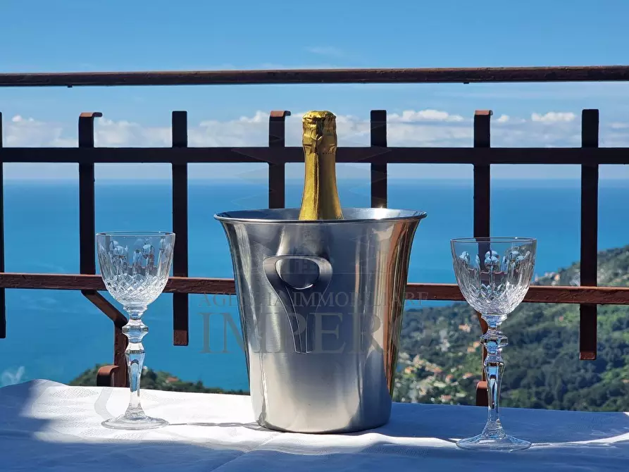 Immagine 17 di Villa in vendita  in Via Nappio 24 a Ventimiglia