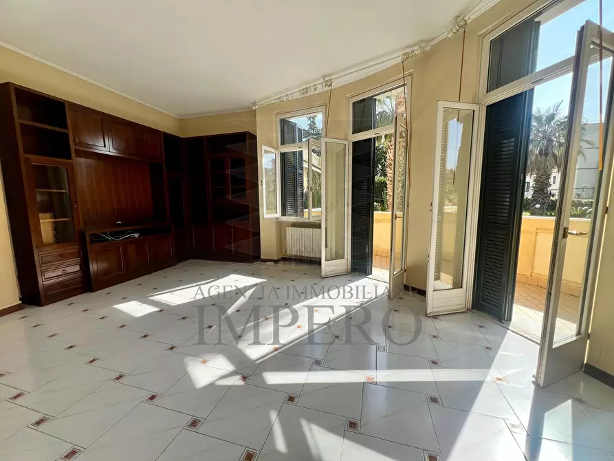 Immagine 4 di Quadrilocale in vendita  in Corso Italia 100 a Bordighera