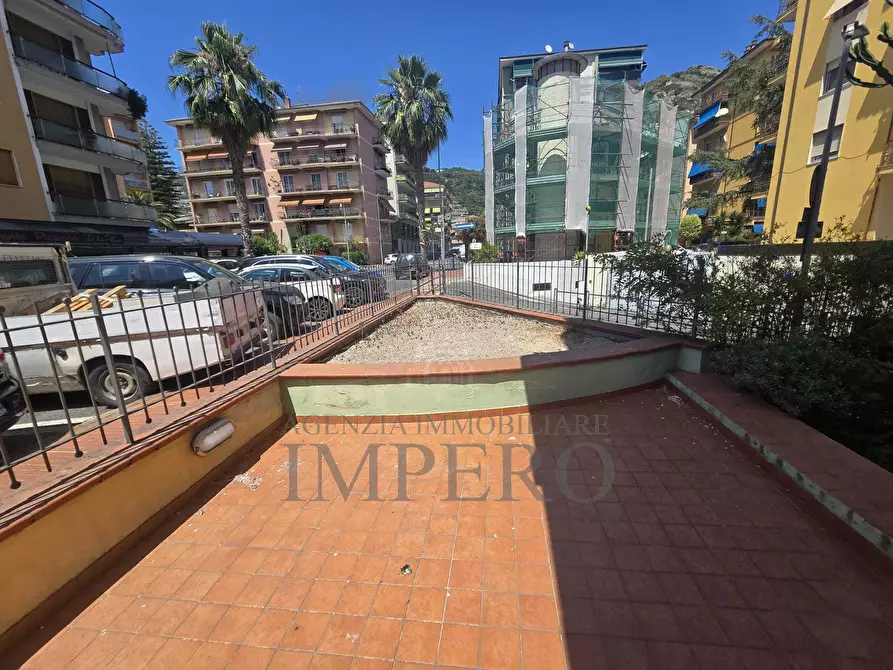 Immagine 15 di Locale commerciale in affitto  in Via Papa Giovanni XXIII 1 a Ventimiglia