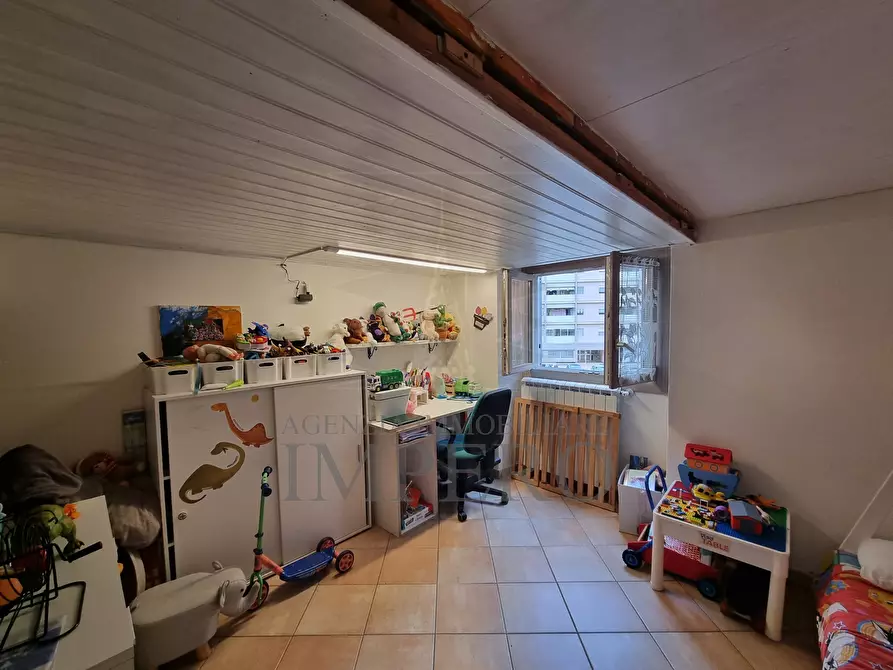 Immagine 9 di Trilocale in vendita  in Via Tenda 6 a Ventimiglia