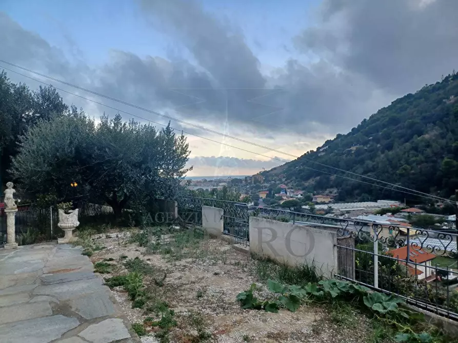 Immagine 24 di Villa in vendita  in via Roma traversa prima 1 a Vallecrosia