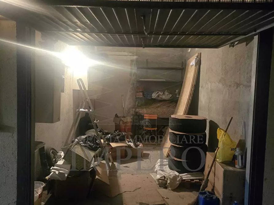 Immagine 1 di Garage in vendita  in Via Porta di Provenza 8 a Ventimiglia