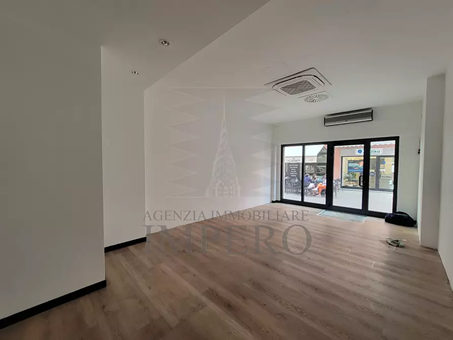 Immagine 3 di Bar / Ristorante in vendita  in Via Sir Thomas Hanbury 6 a Ventimiglia