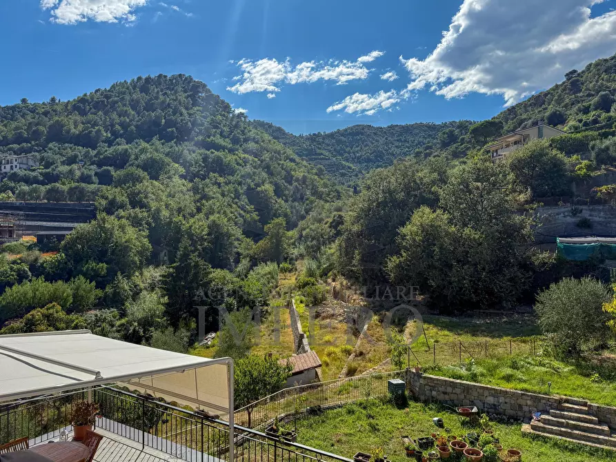 Immagine 22 di Pentalocale in vendita  in Località Gray 14 a Camporosso