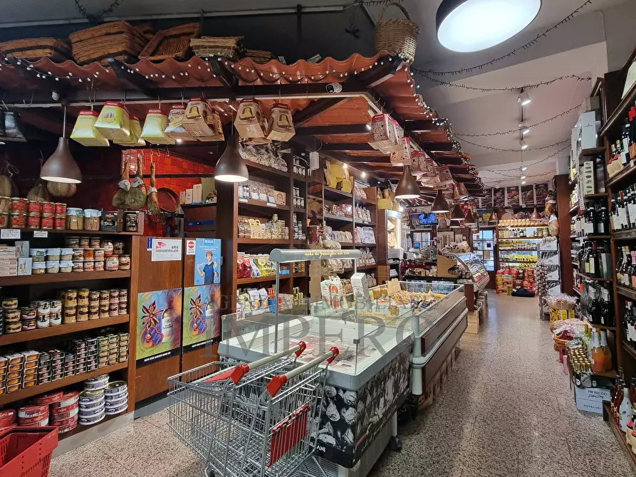 Immagine 9 di Attività commerciale in vendita  in Via Ruffini 10 a Ventimiglia