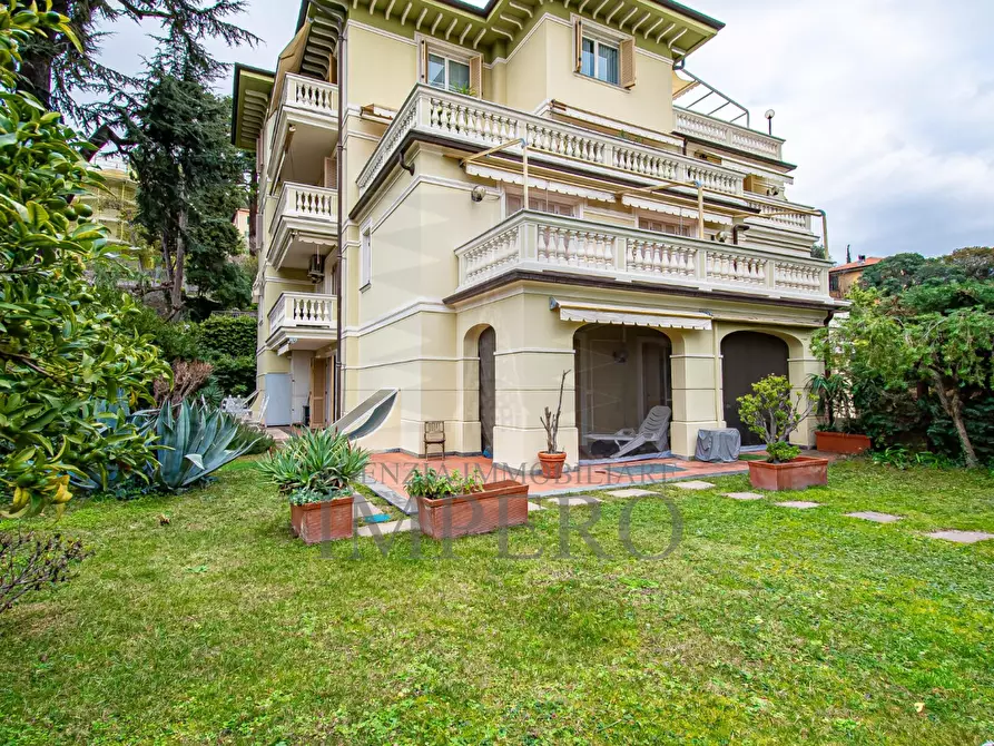 Immagine 3 di Pentalocale in vendita  in Via Galileo Galilei 3 a Bordighera