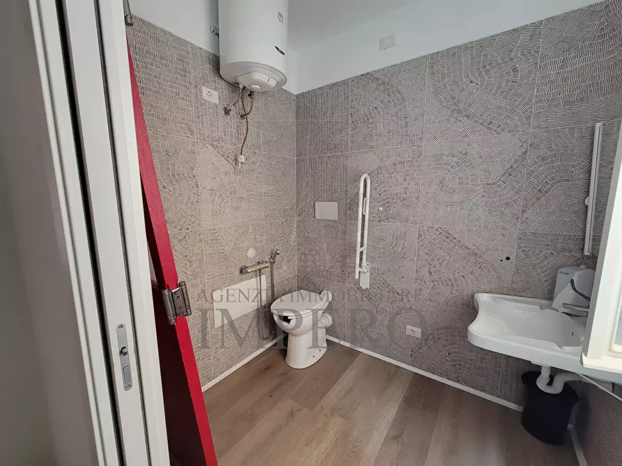 Immagine 11 di Bar / Ristorante in vendita  in Via Sir Thomas Hanbury 6 a Ventimiglia