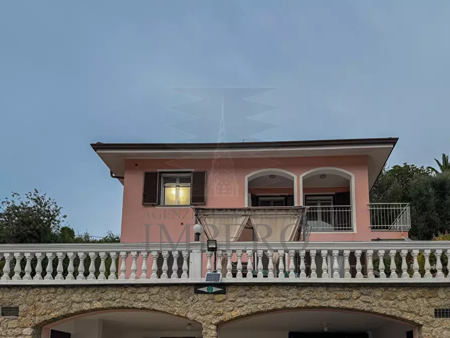 Immagine 34 di Villa in vendita  in Via del Commercio 1 a Camporosso