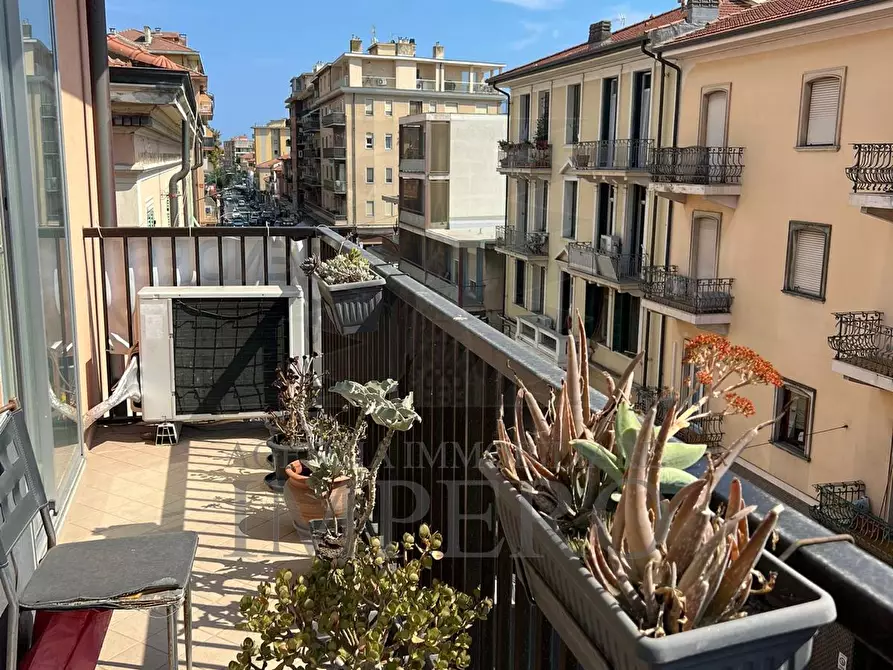 Immagine 34 di Quadrilocale in vendita  in Via Colonnello Aprosio a Vallecrosia