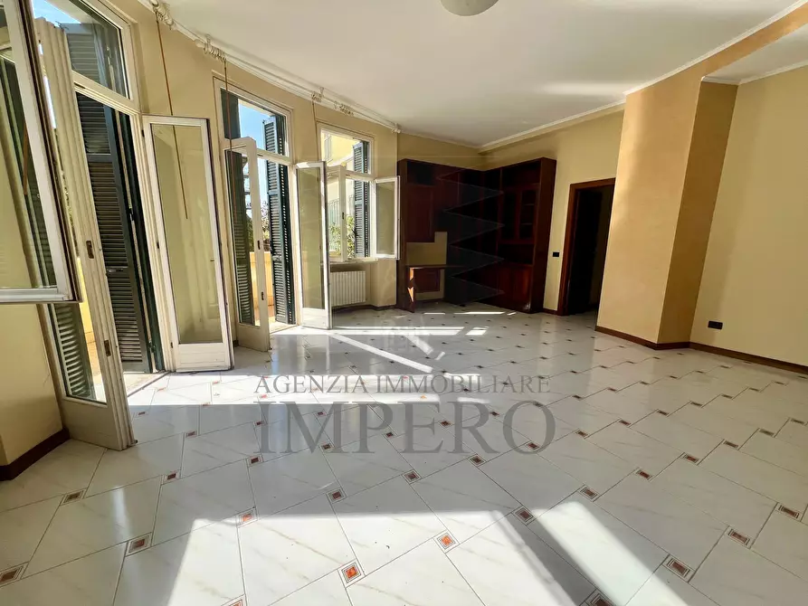 Immagine 36 di Quadrilocale in vendita  in Corso Italia 100 a Bordighera