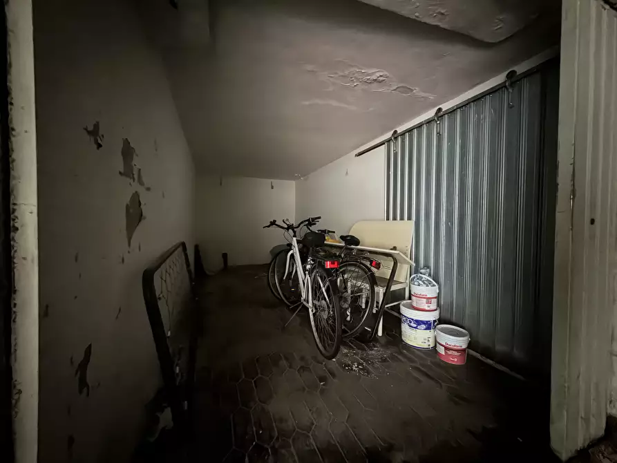 Immagine 2 di Garage in affitto  a Francavilla Al Mare