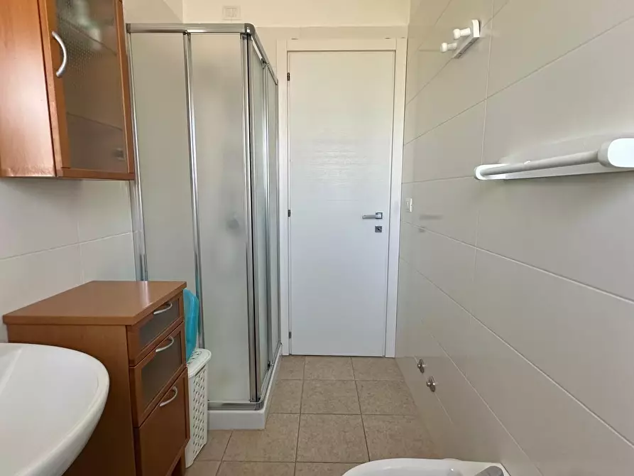 Immagine 13 di Trilocale in affitto  a Francavilla Al Mare