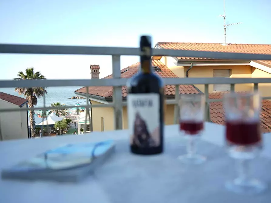 Immagine 31 di Pentalocale in affitto  in Viale Maiella 23/A a Francavilla Al Mare