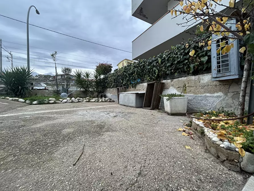 Immagine 22 di Porzione di casa in vendita  in Viale Maiella 23/A a Francavilla Al Mare