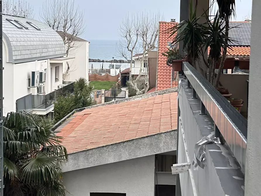 Immagine 19 di Trilocale in affitto  in Viale Maiella 23/A a Francavilla Al Mare