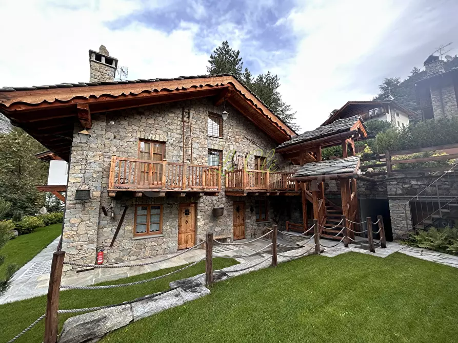 Immagine 15 di Baita in affitto  a Courmayeur
