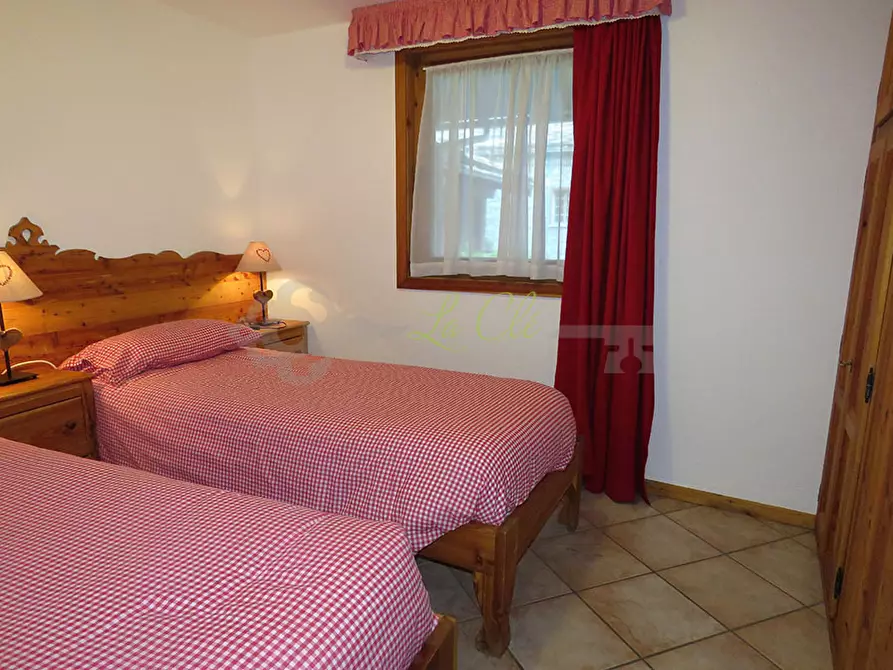 Immagine 14 di Quadrilocale in affitto  a Courmayeur