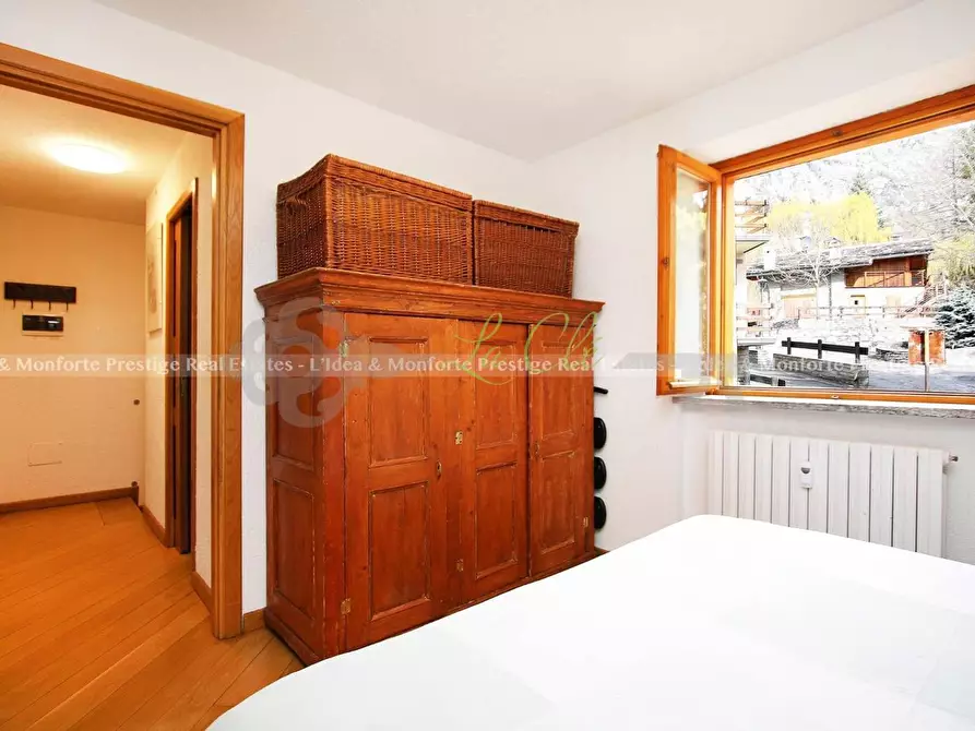 Immagine 16 di Trilocale in vendita  a Courmayeur