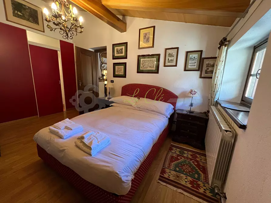 Immagine 7 di Quadrilocale in vendita  a Courmayeur