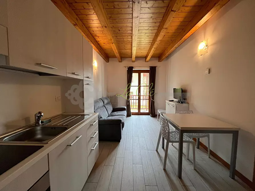 Immagine 2 di Bilocale in vendita  in Viale Allée de la Gare snc a Pre'-Saint-Didier