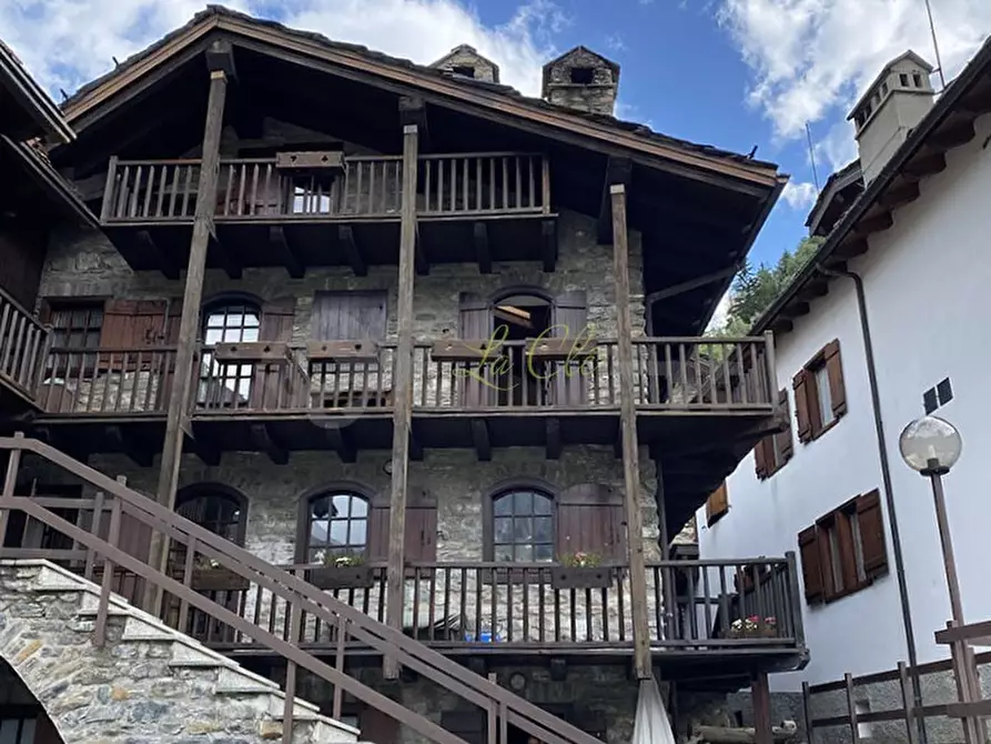 Immagine 15 di Trilocale in affitto  a Courmayeur