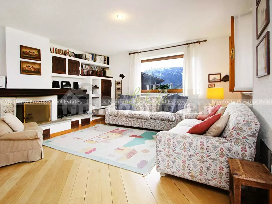 Immagine 1 di Trilocale in vendita  a Courmayeur