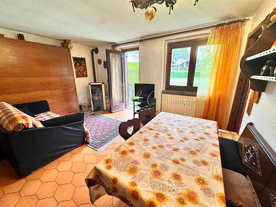 Immagine 1 di Bilocale in vendita  a Morgex
