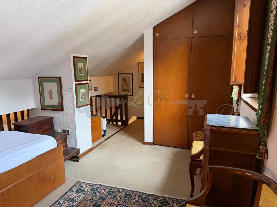 Immagine 10 di Bilocale in vendita  a Courmayeur