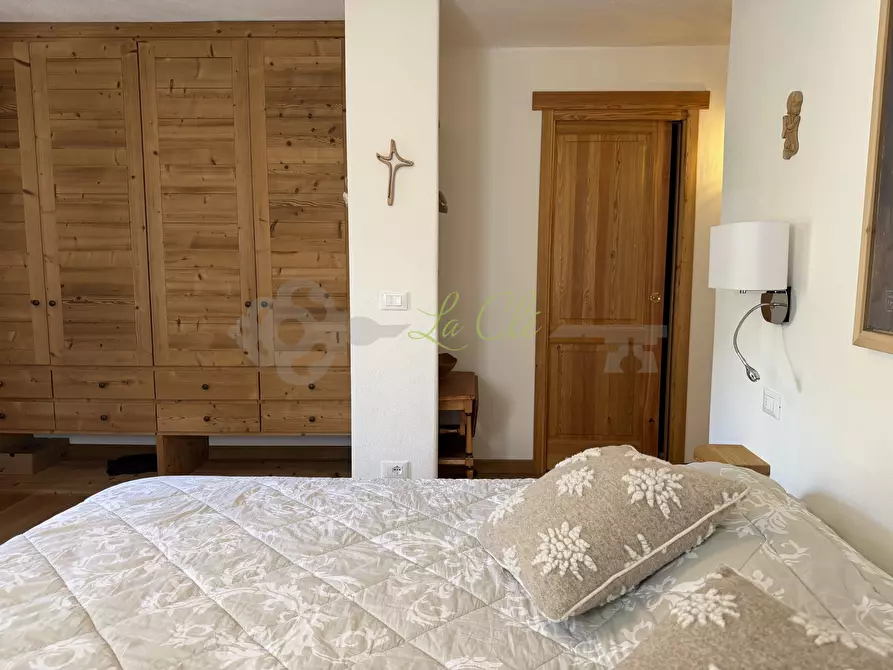 Immagine 12 di Trilocale in vendita  a Courmayeur