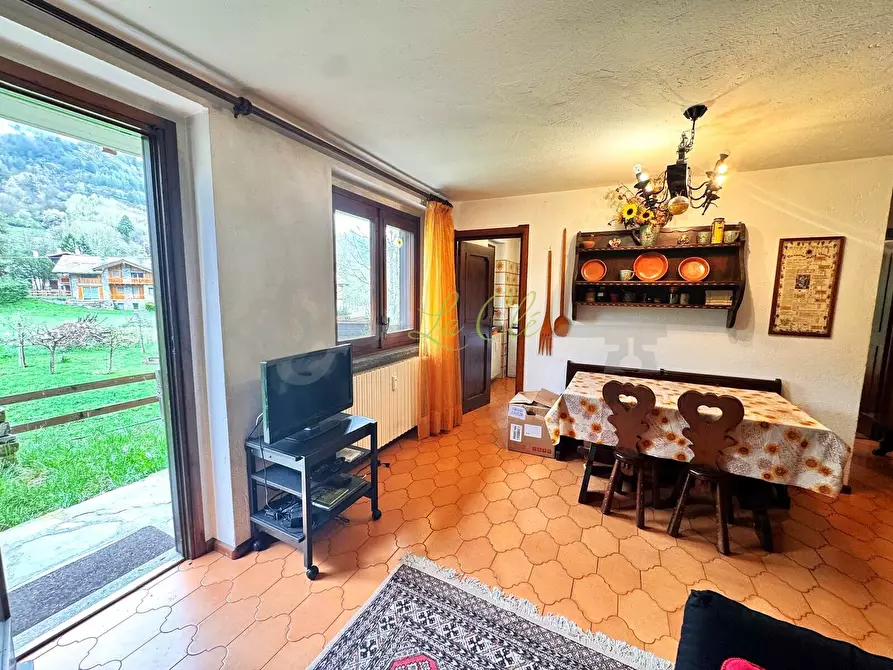Immagine 5 di Bilocale in vendita  a Morgex
