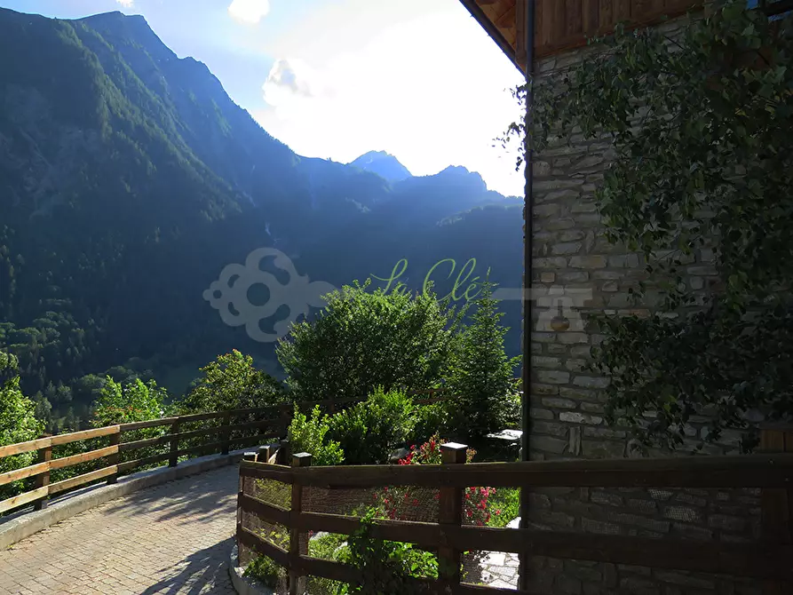 Immagine 17 di Trilocale in affitto  a Pre'-Saint-Didier