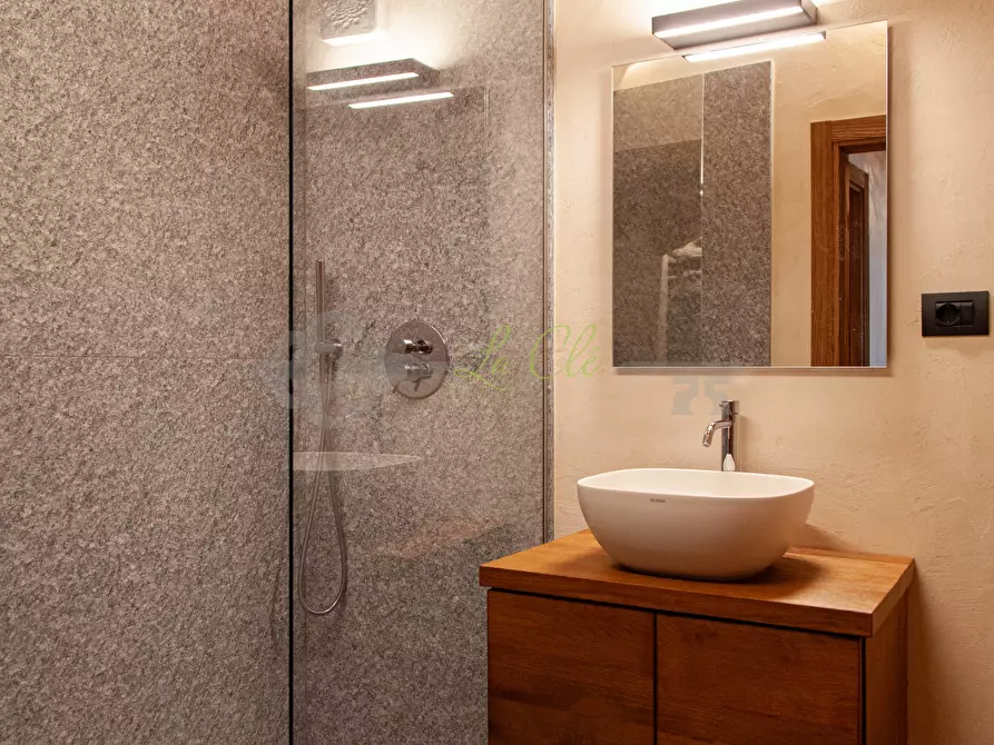 Immagine 28 di Trilocale in affitto  in Via Roma 47 a Courmayeur