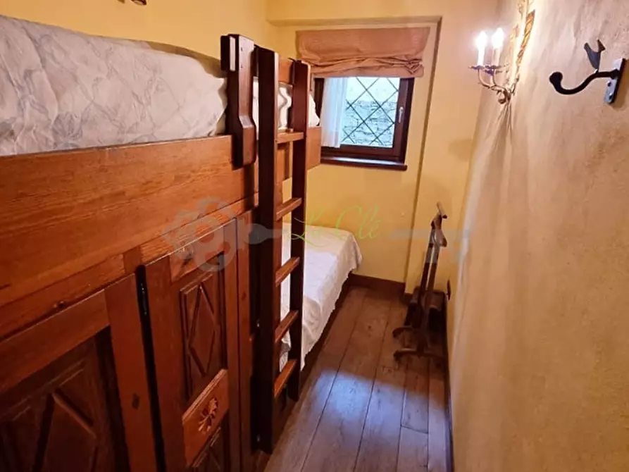 Immagine 12 di Quadrilocale in affitto  in Via Roma 10 a Courmayeur