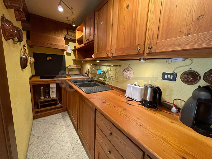 Immagine 5 di Quadrilocale in vendita  a Courmayeur