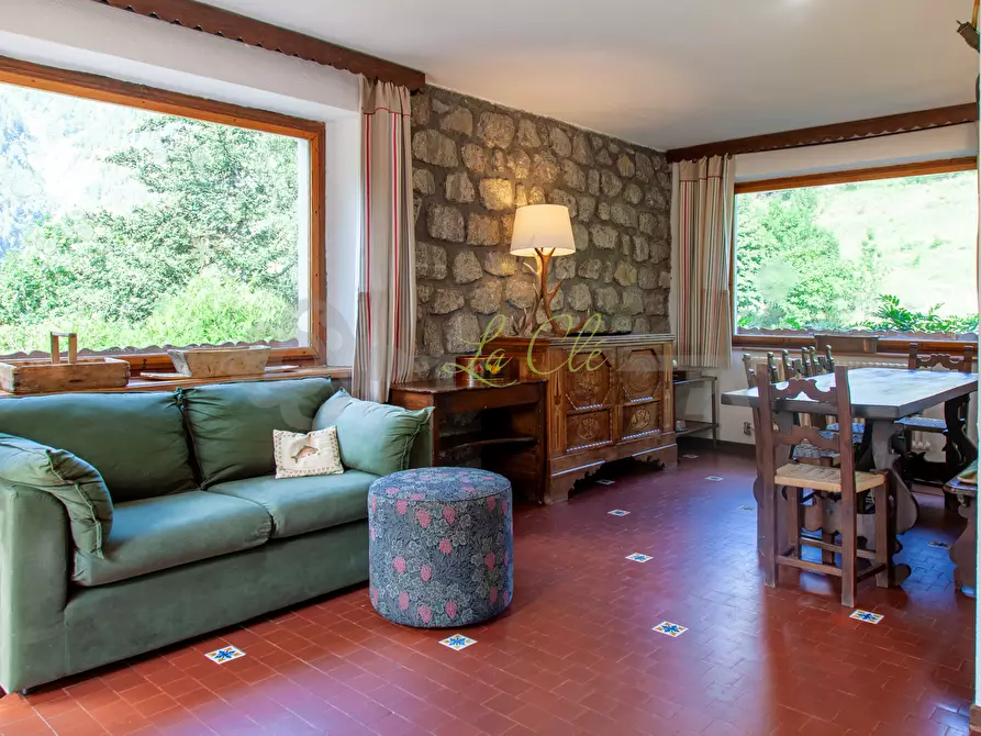 Immagine 2 di Quadrilocale in affitto  in Avenue Dent du Geant 31 a Pre'-Saint-Didier