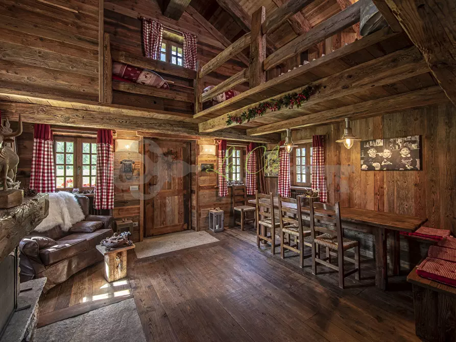 Immagine 1 di Trilocale in affitto  in Località Cuignon 1 a Courmayeur