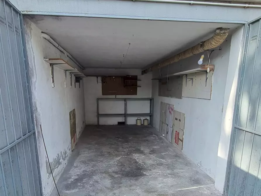Immagine 16 di Trilocale in affitto  in Strada Langhirano 462 a Parma