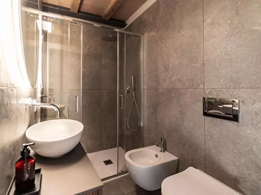 Immagine 14 di Bilocale in affitto  in Borgo Naviglio 1 a Parma