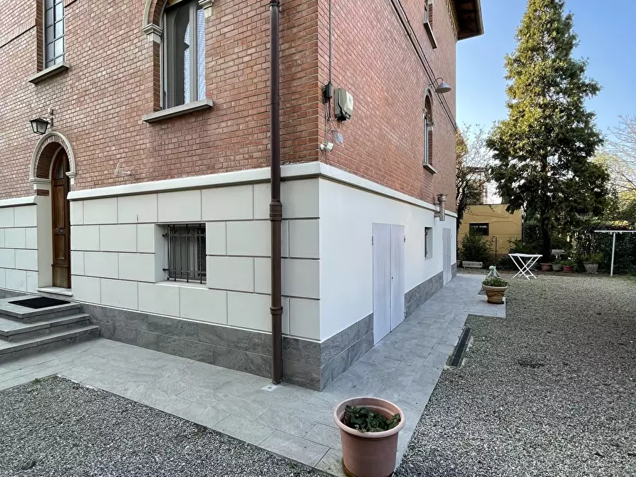 Immagine 24 di Porzione di casa in vendita  in via casoli a Modena