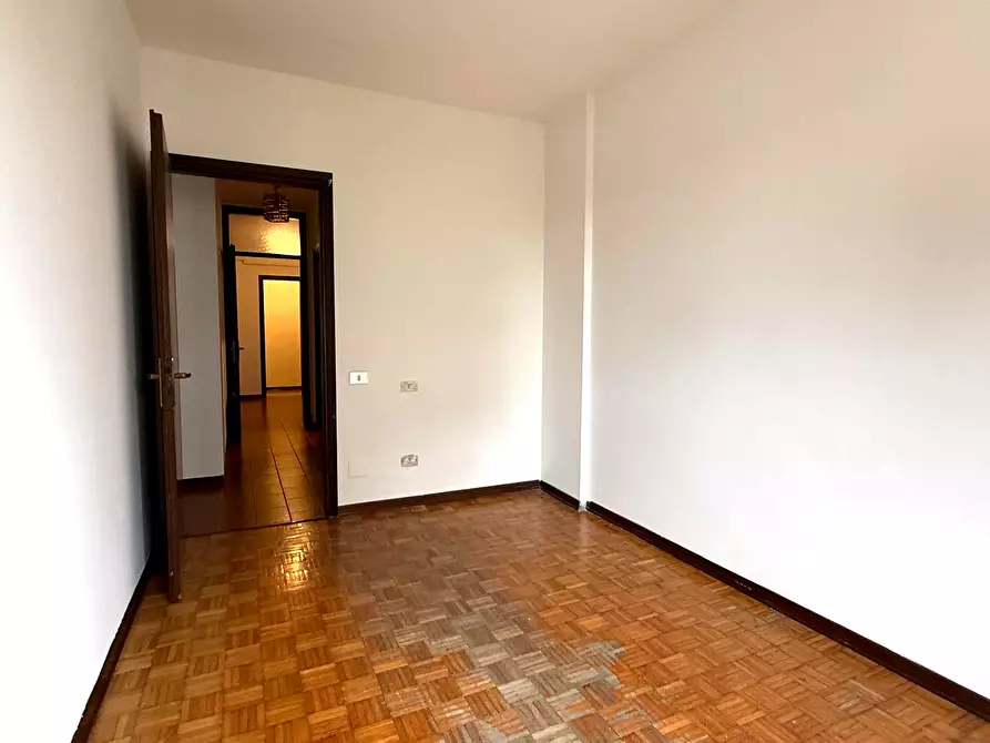 Immagine 10 di Quadrilocale in vendita  a Rovigo