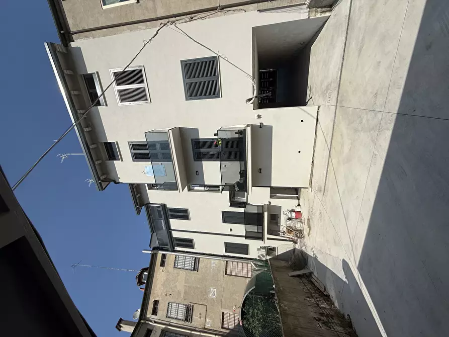 Immagine 3 di Pentalocale in vendita  in Via Generale Domenico Piva a Rovigo