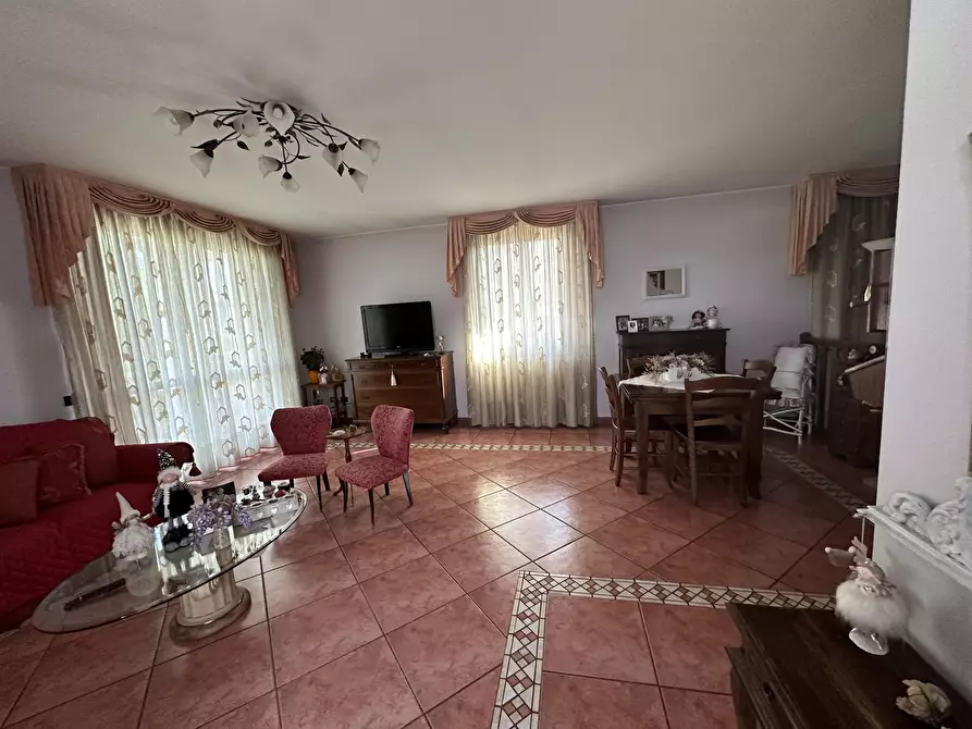 Immagine 7 di Villa in vendita  in Viale dei Mille a Rovigo