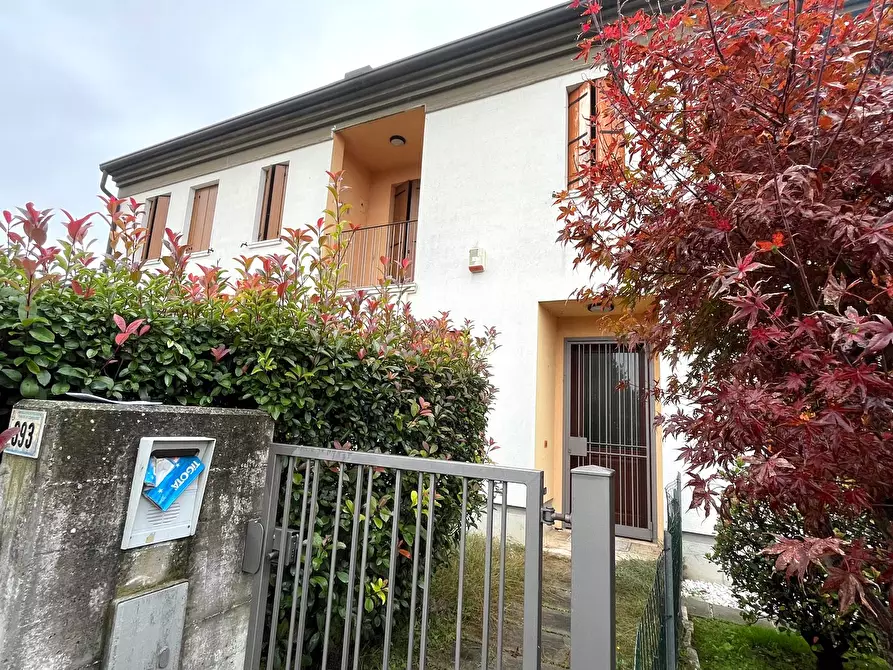 Immagine 10 di Villetta a schiera in vendita  in Via Roma 383 a Ceregnano