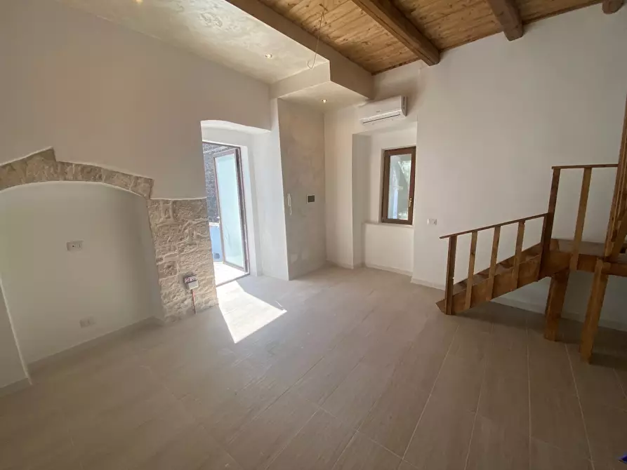 Immagine 3 di Casa indipendente in vendita  in via Sacramento a Casamassima