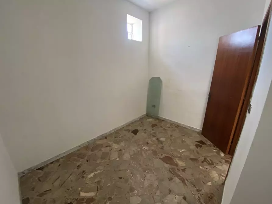 Immagine 8 di Quadrilocale in vendita  in Via Giusti 21 a Bari