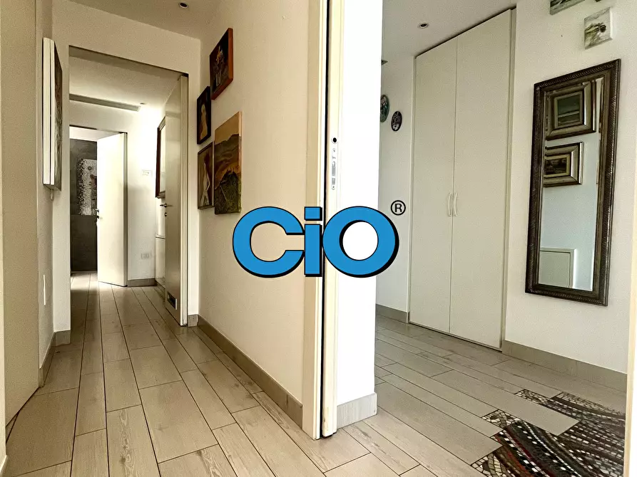 Immagine 11 di Attico in vendita  a Bologna