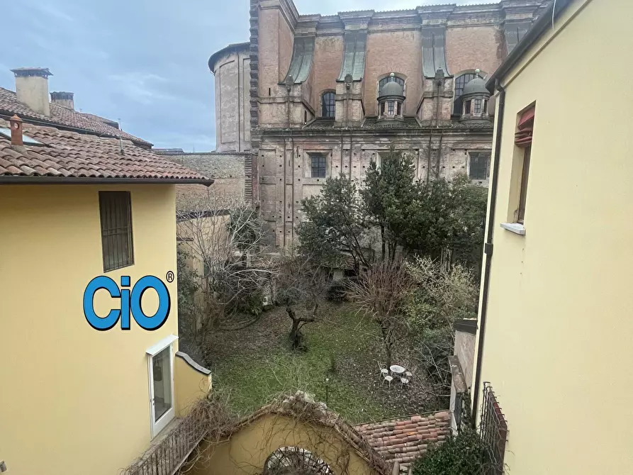 Immagine 1 di Quadrilocale in affitto  a Bologna