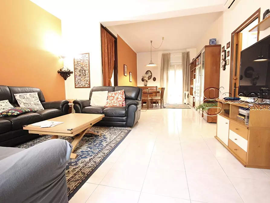 Immagine 7 di Pentalocale in vendita  in Via Cornaggia 20 a Rho